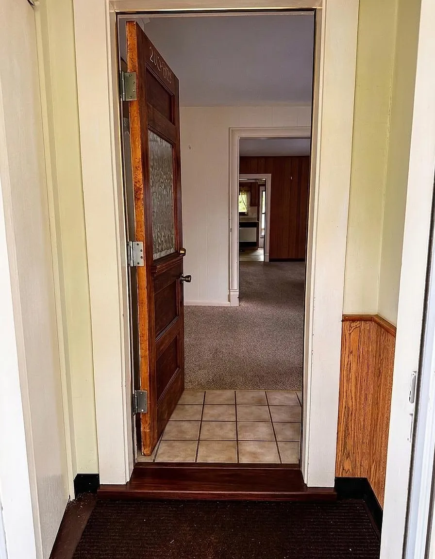 3 bed, 1100 sqft, $1,575 — Photo 3