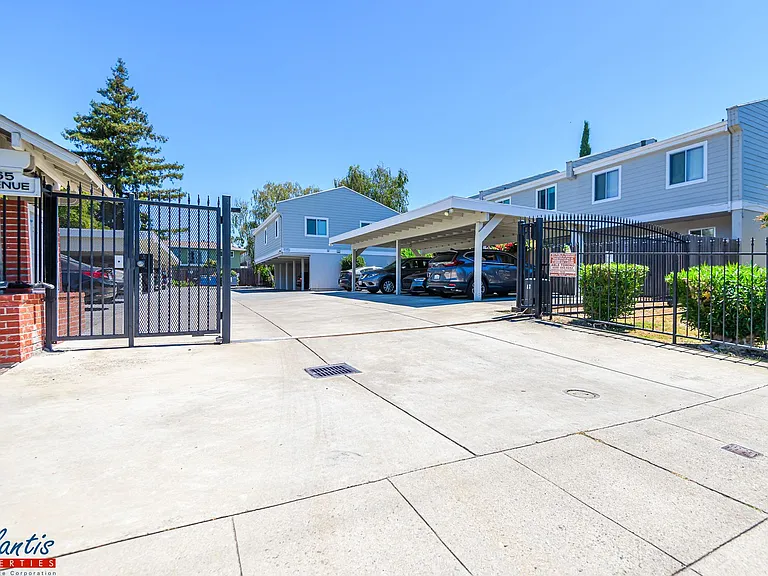 457 Oak Ave — Photo 21