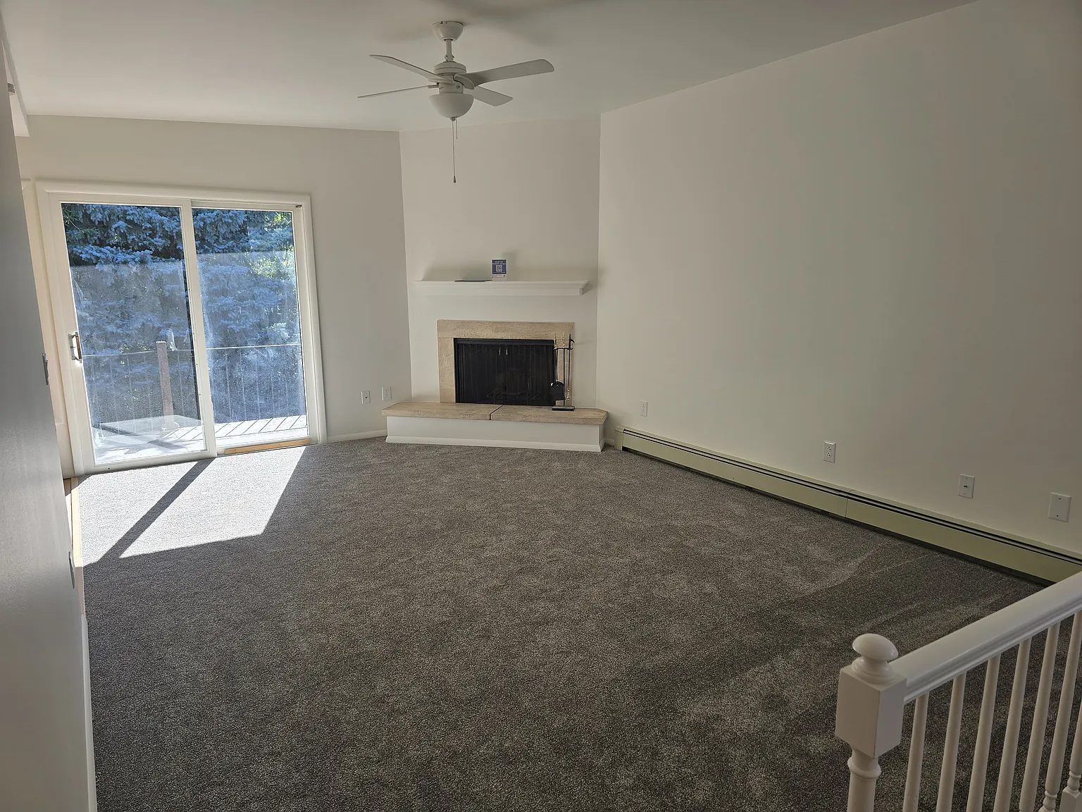2 bed, 1.5 bath, 1100 sqft, $1,900 — Photo 3