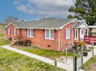 819 New Hope Rd, Skipwith, VA 23968