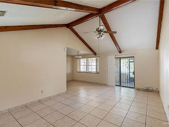 3rd image of 401 E Iris Ave