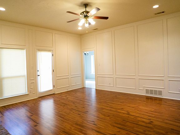 5th image of 4110 Mulberry Dr