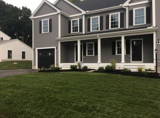 7 Spring Ct, Woburn, MA 01801