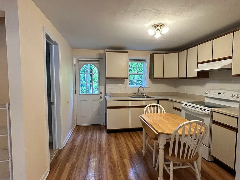 212 Jennings Rd — Photo 12