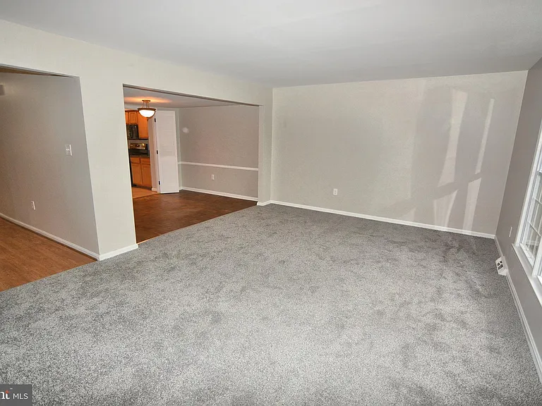 1666 Albermarle Dr — Photo 10