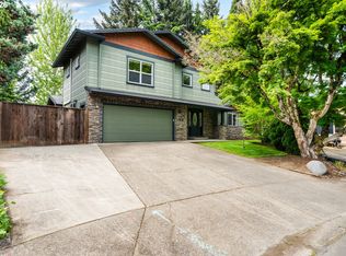2266 Ironwood St, Eugene, OR 97401