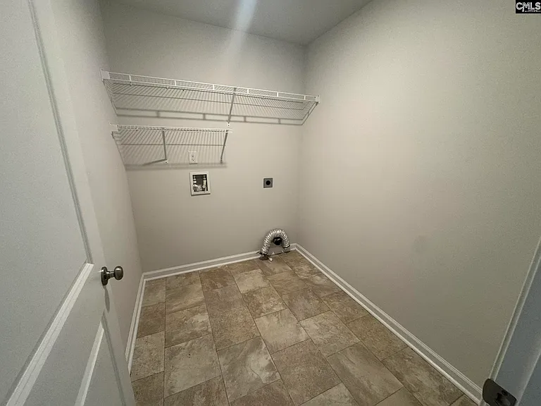 129 Kings Parish Ct — Photo 10