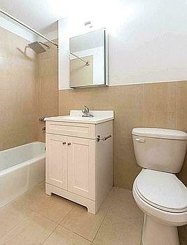 2nd image of 185 Avenue C #A