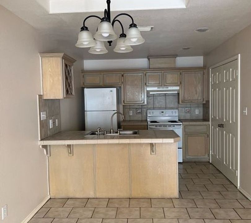 2nd image of 1509 Prosperity Dr #3