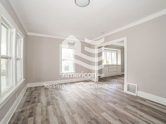 1691091_003_living_room_13704277.jpg