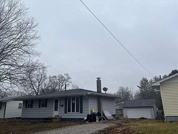 3rd image of 107 N Church St