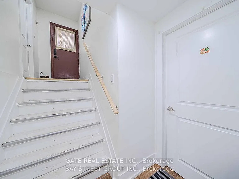 14 Amarillo Dr #LOWER LEVEL — Photo 2