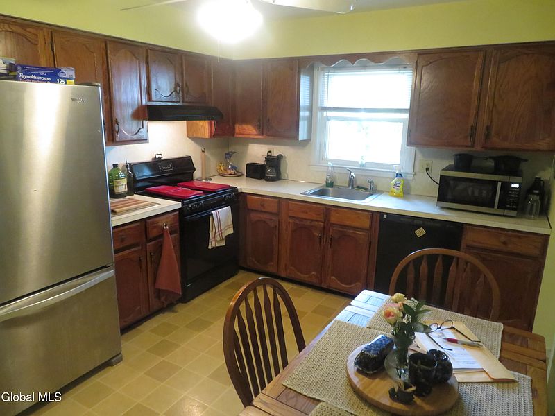 5th image of 14 Bellevue Street