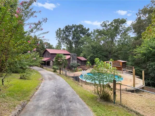 18 Swan Cir SE, White, GA 30184