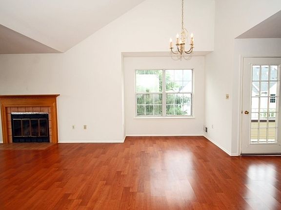 3rd image of 3702 Vroom Dr