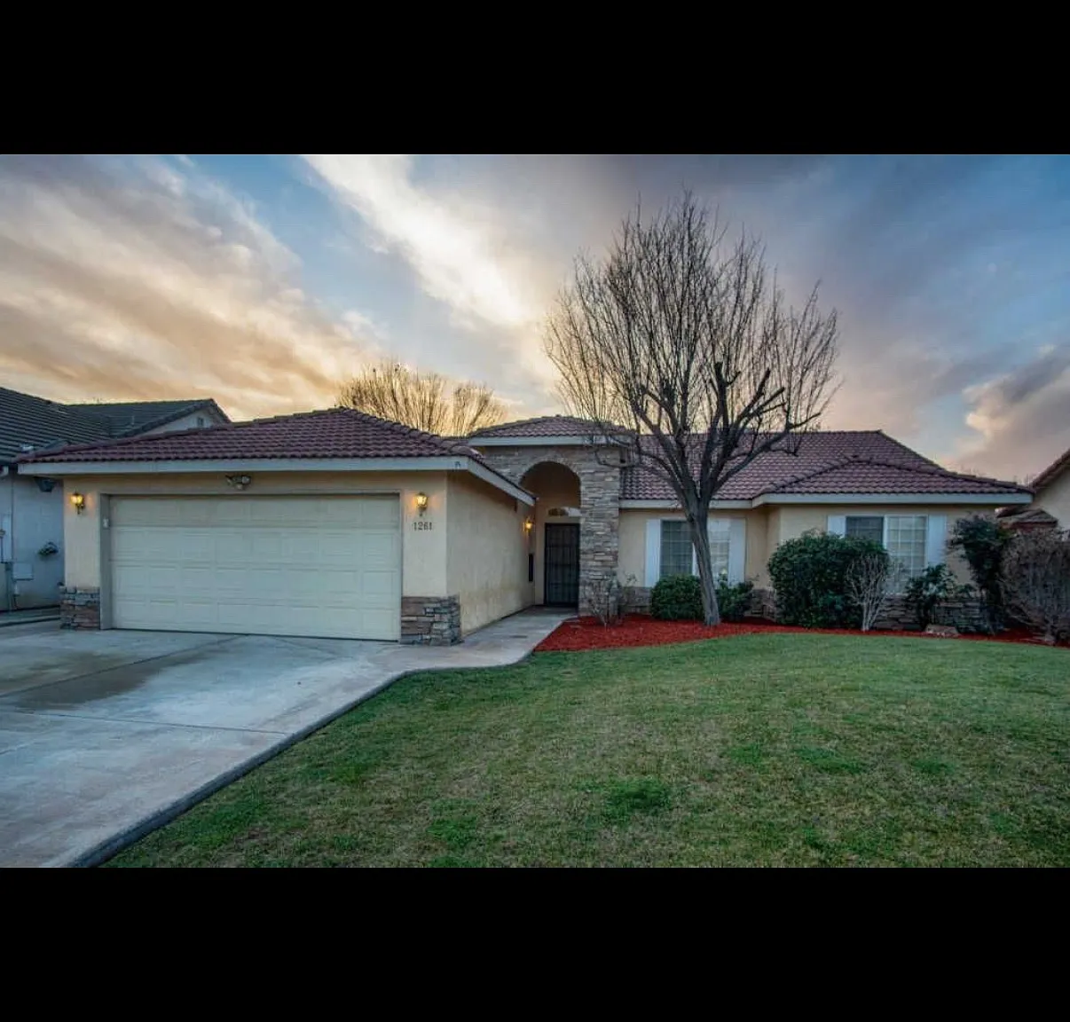 4 bed, 1589 sqft, $2,500 — Photo 1