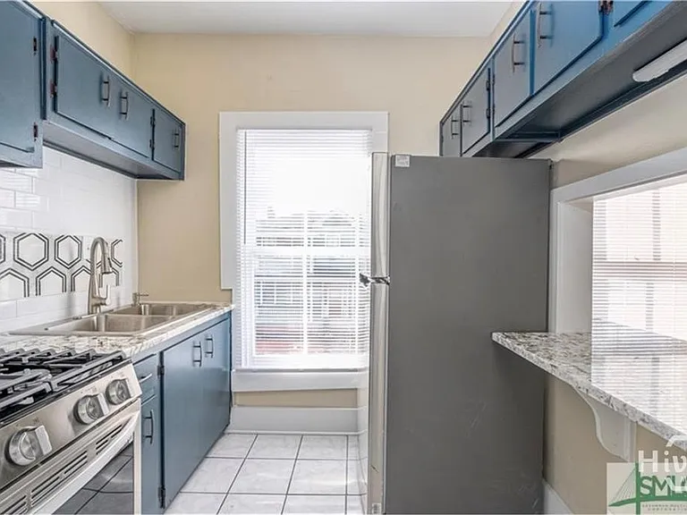 218 W Anderson St #UPPER — Photo 8