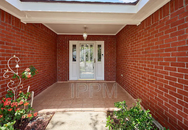2609 Thomas Ln — Photo 4