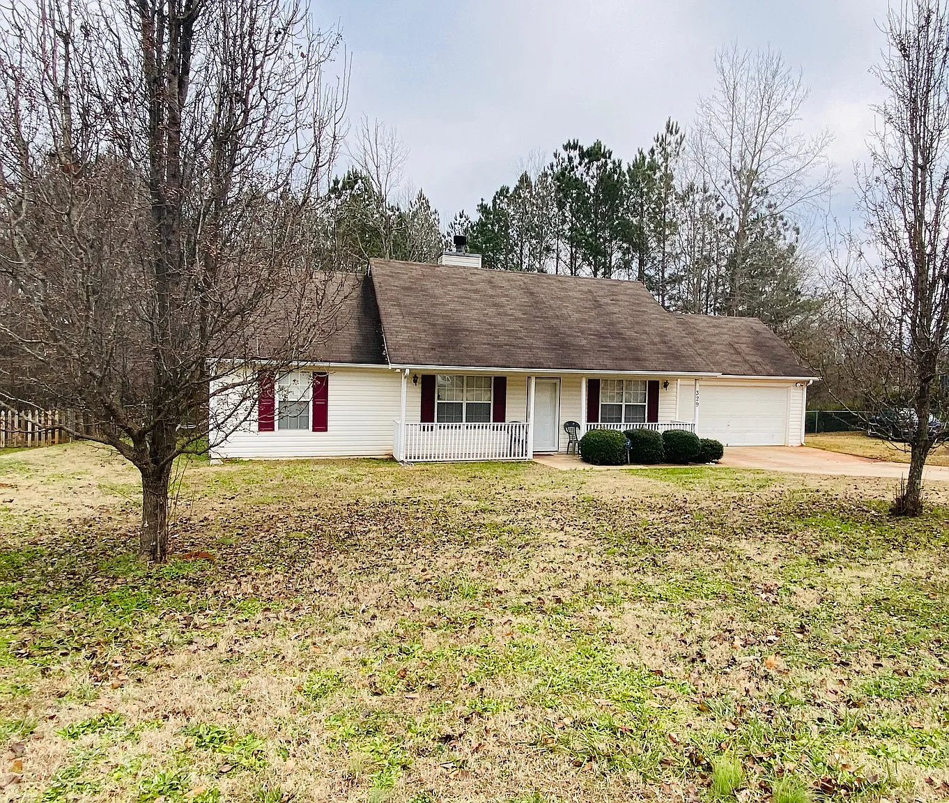 329 Stony Brook Cir photo 1