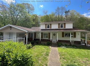 16490 Ripley Rd, Letart, WV 25253