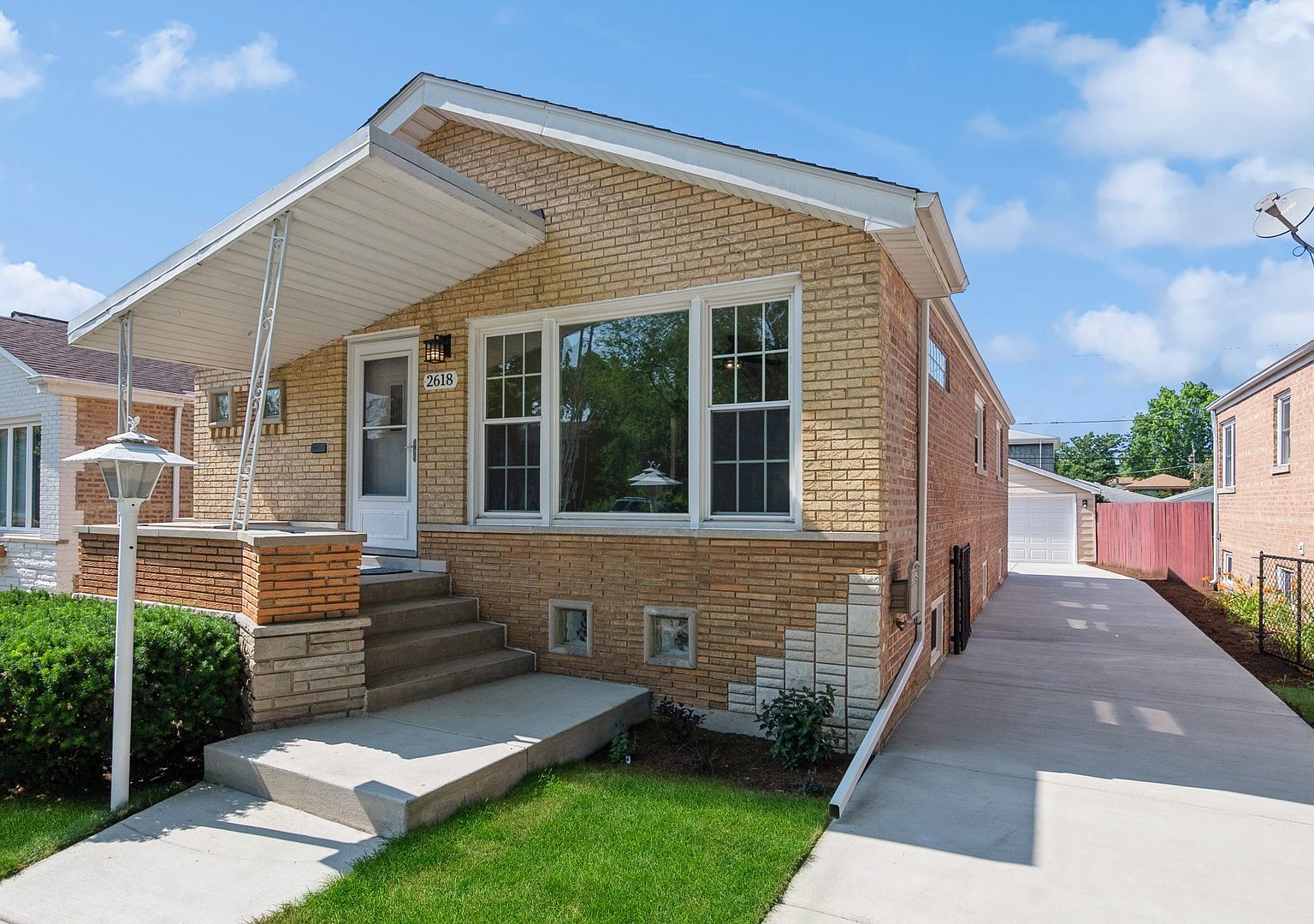 2618 W 99th St, Evergreen Park, IL 60805 Zillow