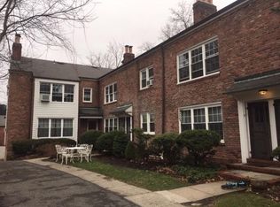 33 Hillside Ave APT 2, Montclair, NJ 07042