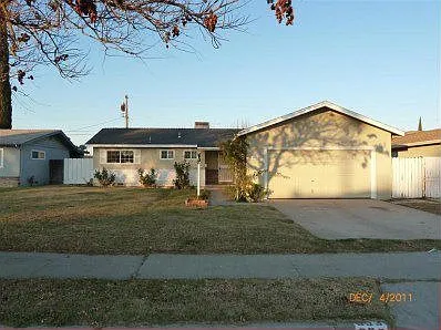 653 Laurel Ave photo 1