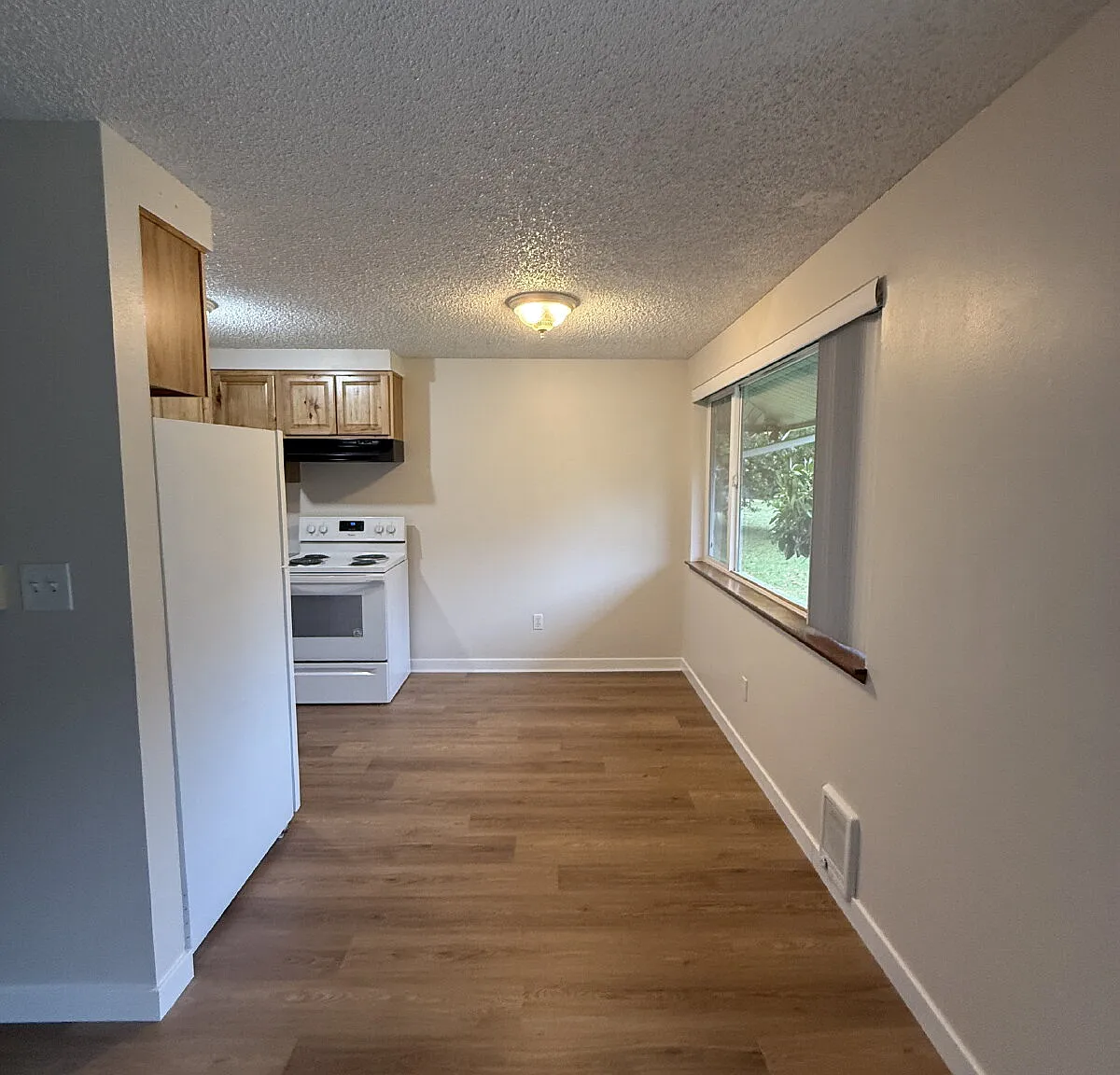 2 bed, 1.0 bath, 925 sqft, $1,895 — Photo 4