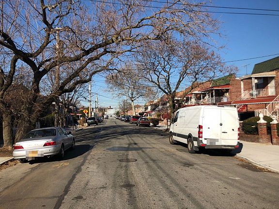 4th image of 747 E 102nd St