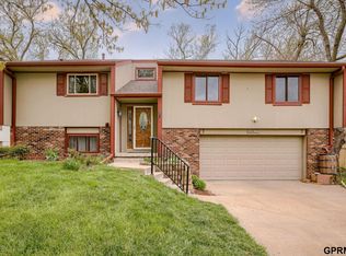 16010 Shirley St, Omaha, NE 68130