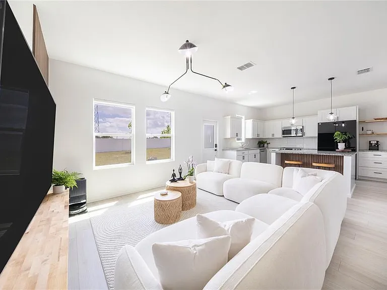 8688 Sportsman Loop — Photo 10