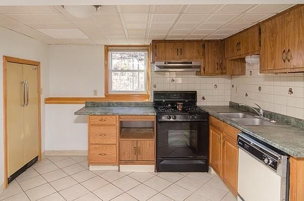 1st image of 100 8th St Unit 0