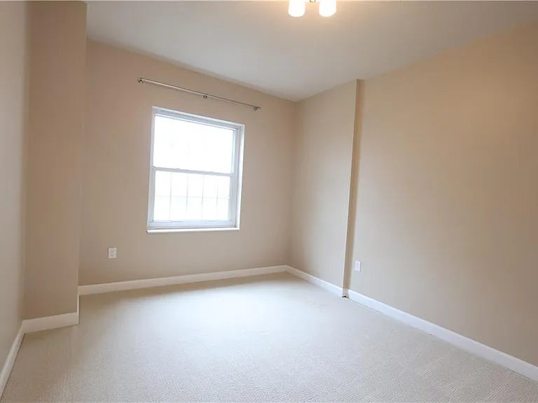 195 14th St NE #1105 — Photo 23