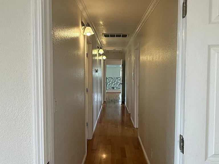 Medford Ave — Photo 20