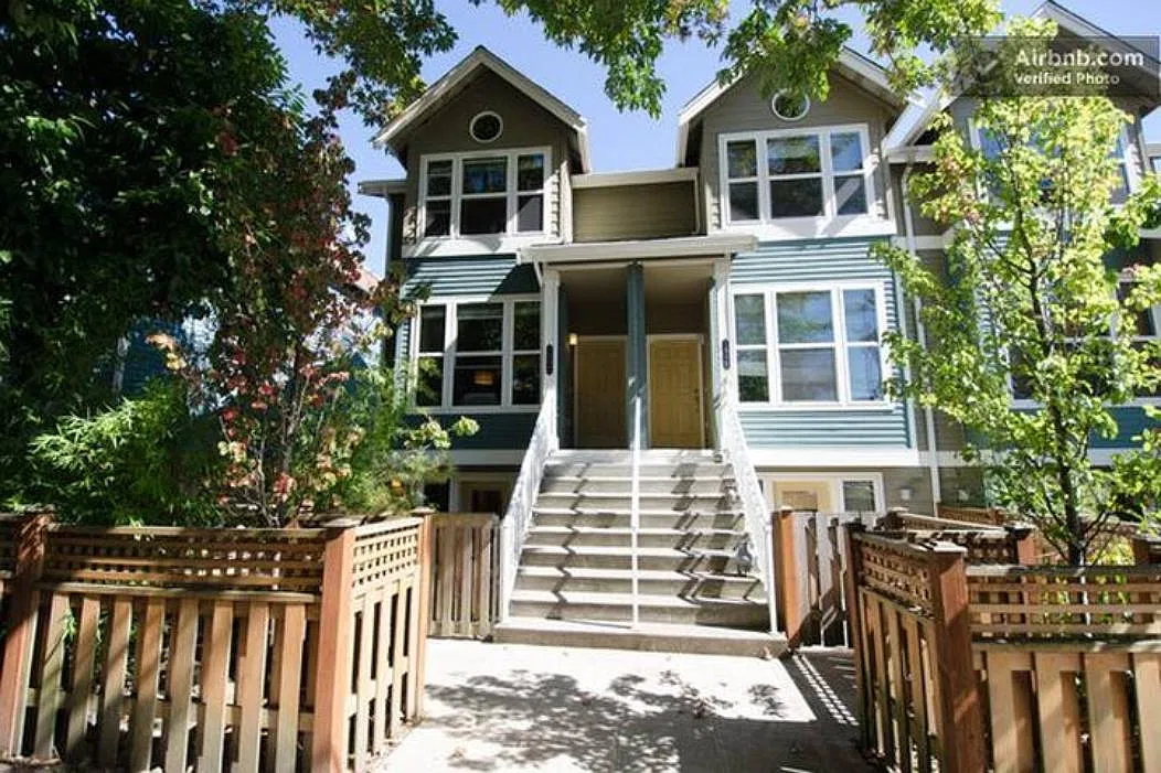 1422 18th Ave — Photo 1