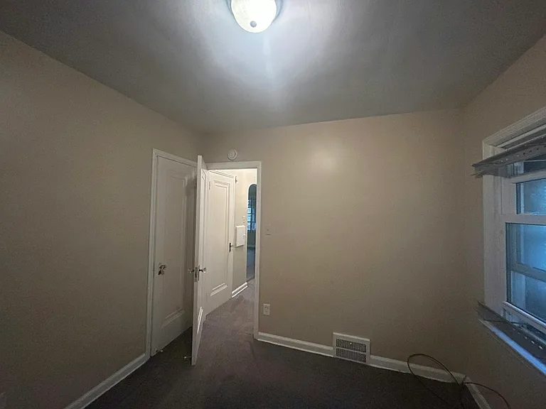 5290 University Pl — Photo 12