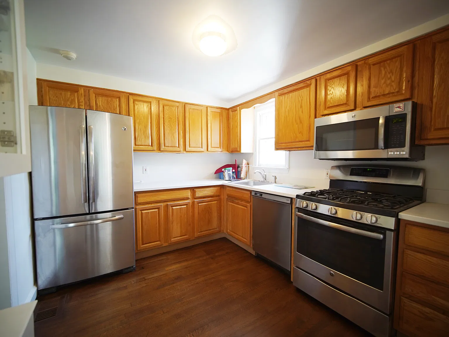 2 bed, 1500 sqft, $5,600 — Photo 3