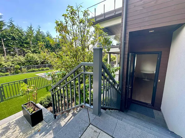 660 Saint Andrews Rd, West Vancouver, BC V7S 1V6