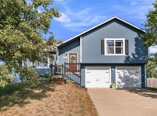 32562 W 171st Ct, Gardner, KS 66030
