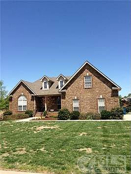 1st image of 820 Furman Dr