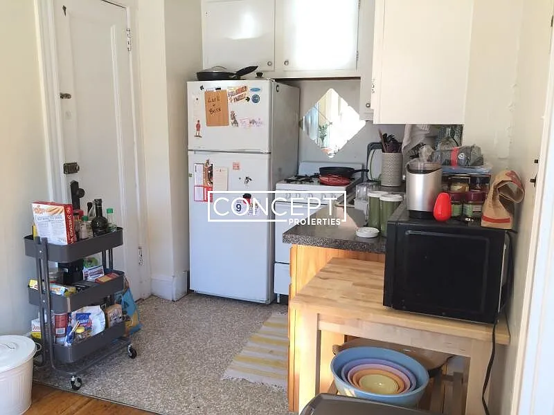 2 bed, 1.0 bath, 823 sqft, $3,000 — Photo 3