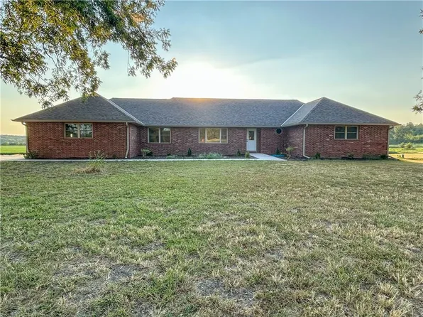 15360 State Highway 7, Centerville, KS 66014