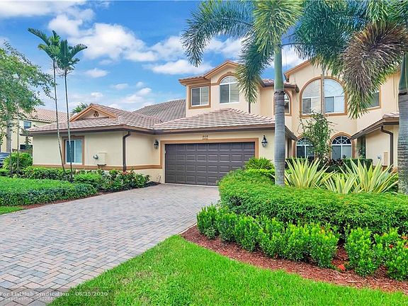 2nd image of 808 W Village Cir #808