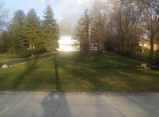 11725 Will Cook Rd, Palos Park, IL 60464