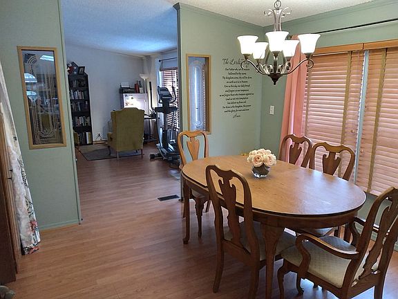 2nd image of 112 Highland Dr