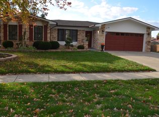 14536 Four Lakes Dr, Sterling Heights, MI