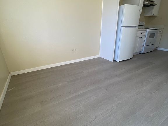 3rd image of 2040 S Dora St #2