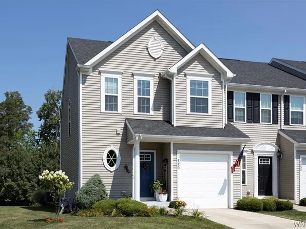 4250 Arthur Ct, Hamburg, NY 14075