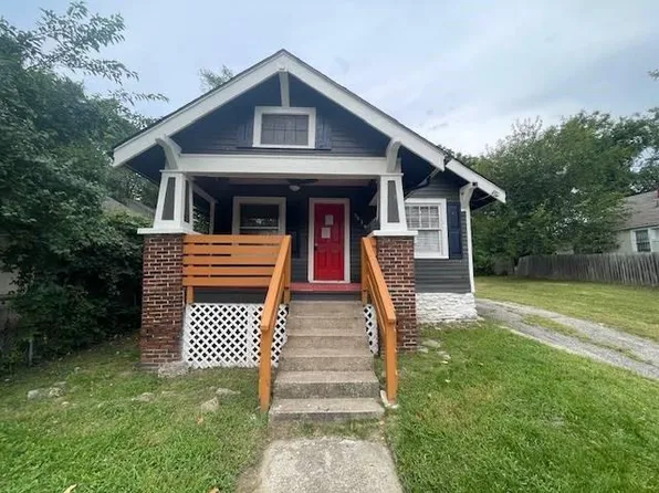 5030 Walrond Ave, Kansas City, MO 64130