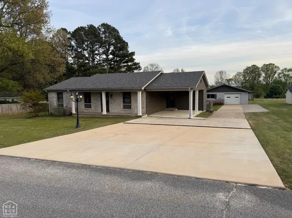 2505 Hatcher Dr, Paragould, AR 72450
